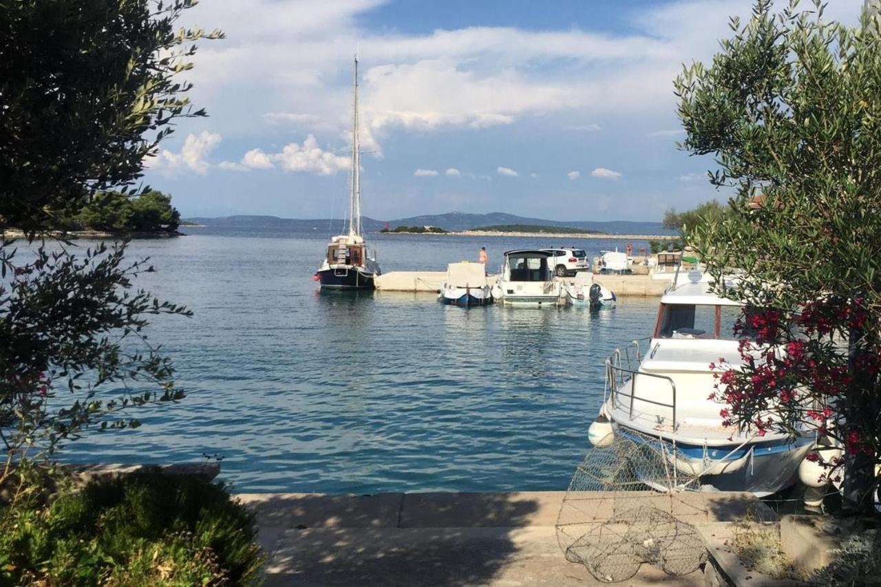 סאלי Apartments By The Sea Zaglav, Dugi Otok - 17788 מראה חיצוני תמונה