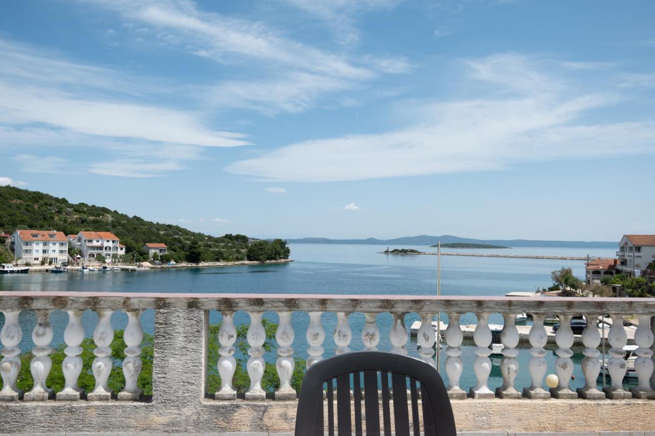 סאלי Apartments By The Sea Zaglav, Dugi Otok - 17788 מראה חיצוני תמונה